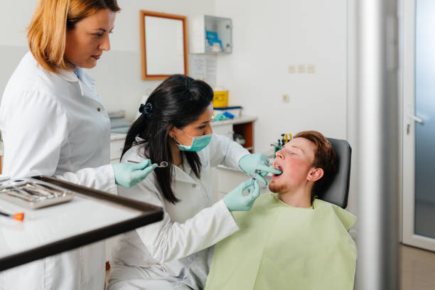 Best Emergency Dental Care for Broken or Chipped Teeth in Pine Lakes, FL
